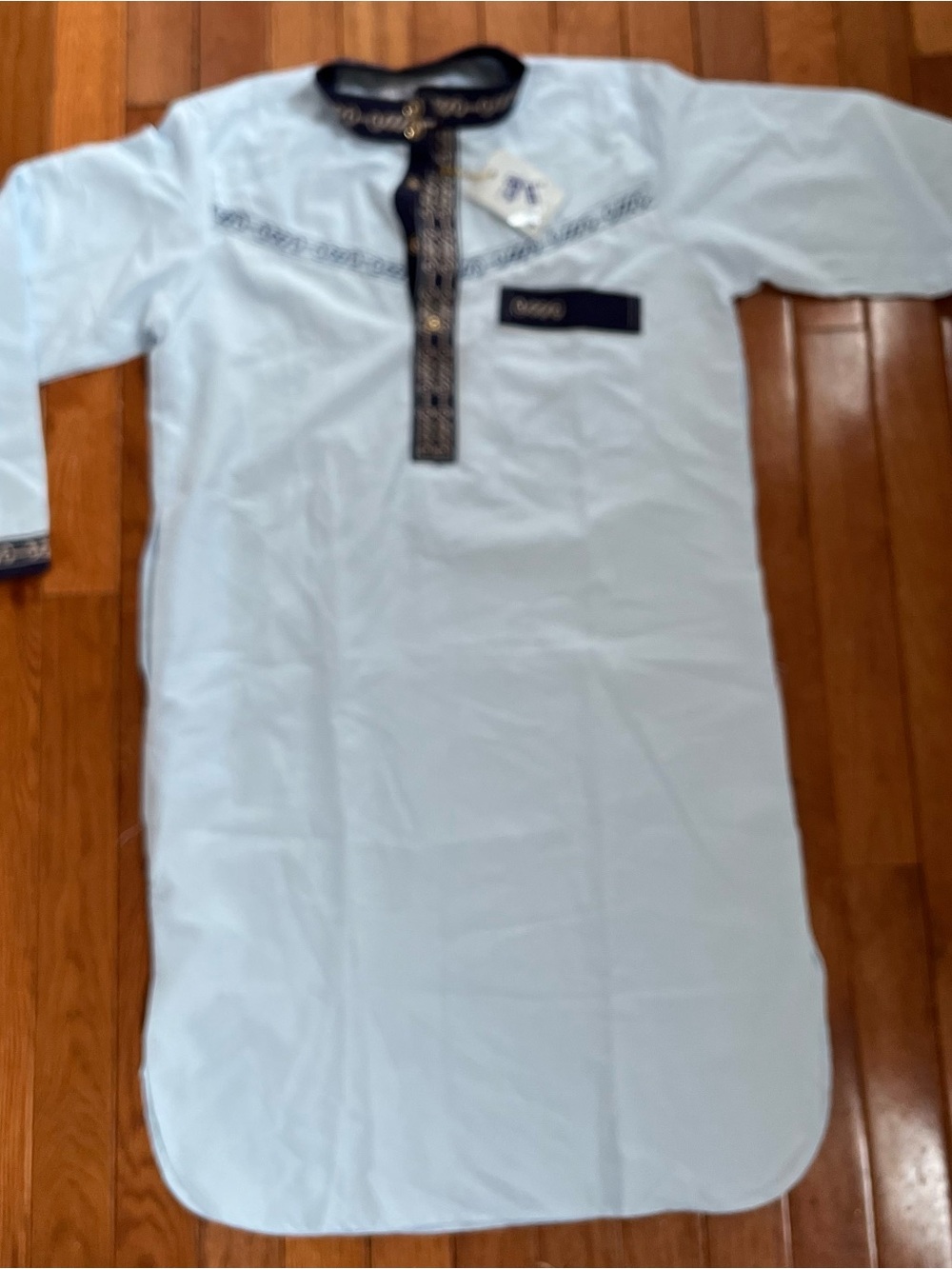 Al Khair Men’s Thobe Jubba Size 45 Light Blue Embroidered Silk Feel NWT